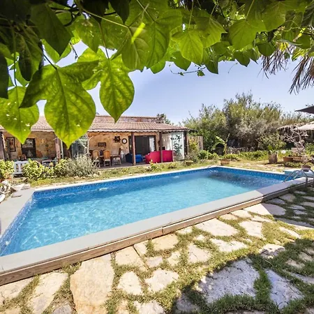 Villa Private Pool Cozy In Yaliciftlik, Bodrum